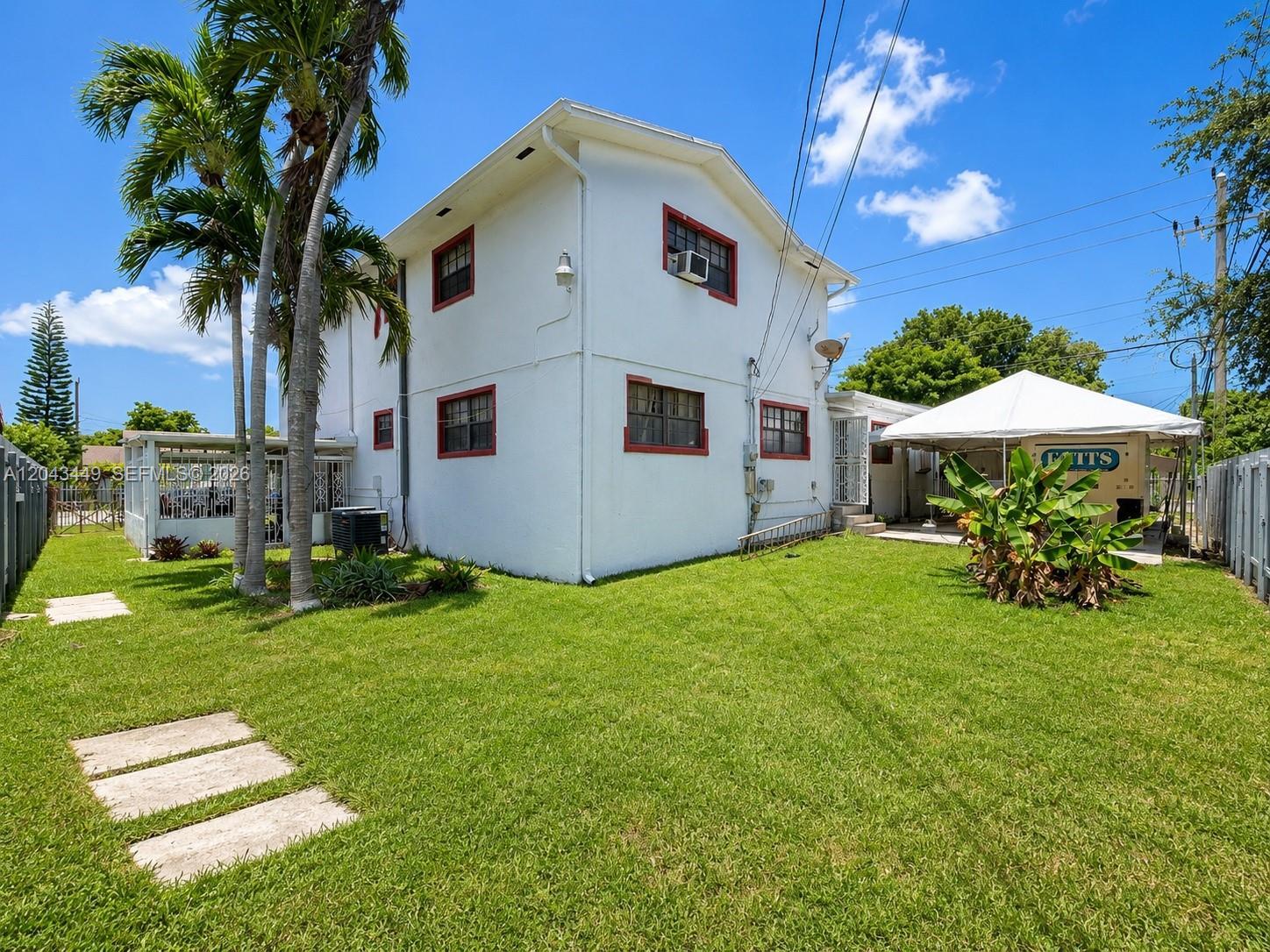 1000 NW 47th St, Miami FL 33127 photo 2