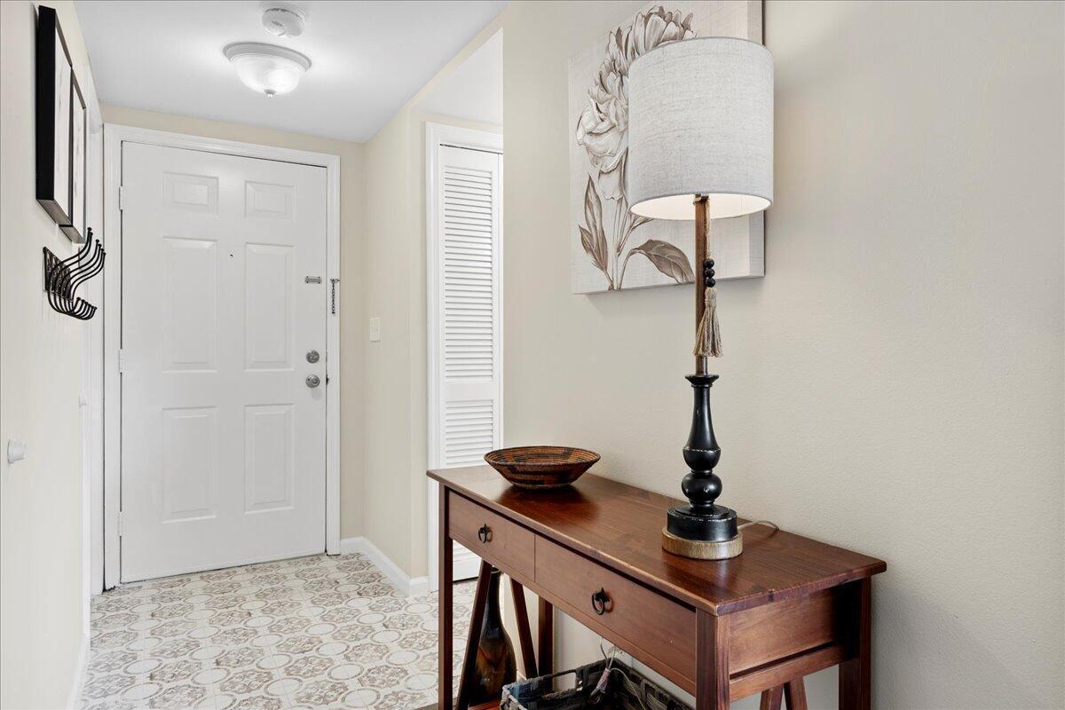 11863 Wimbledon Circle # 540, Wellington FL 33414 photo 4