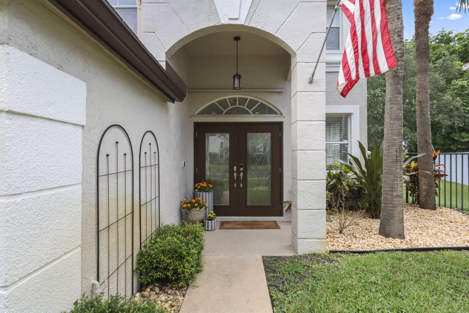 7518 Oak Grove Circle, Lake Worth FL 33467 photo 2