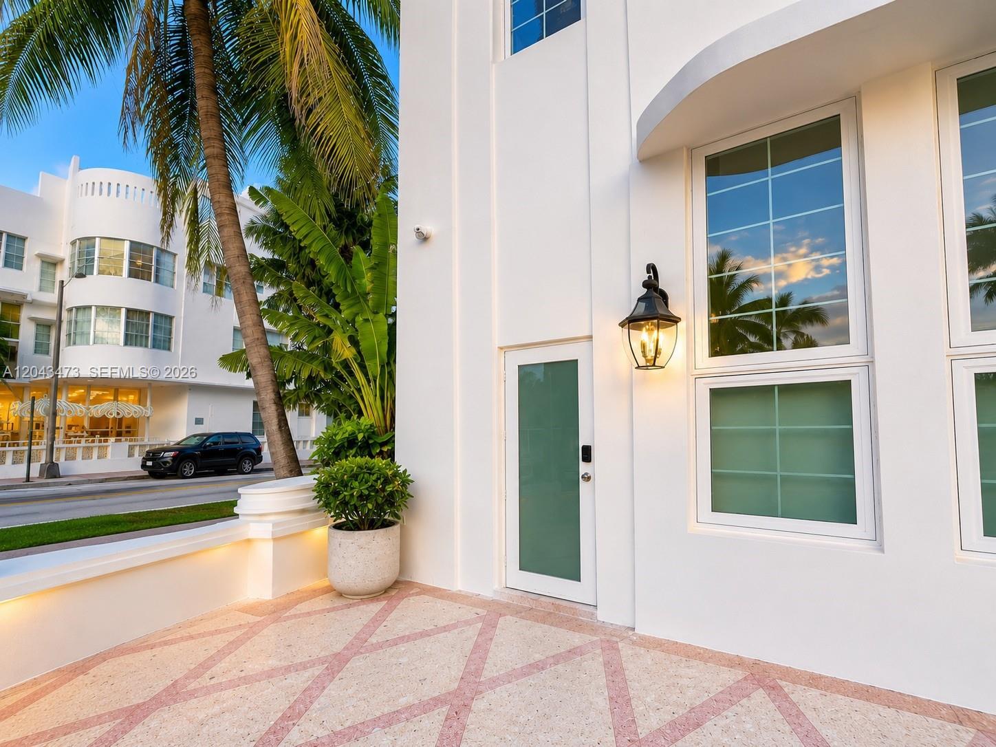 3025 Indian Creek Dr # 109, Miami Beach FL 33140 photo 2