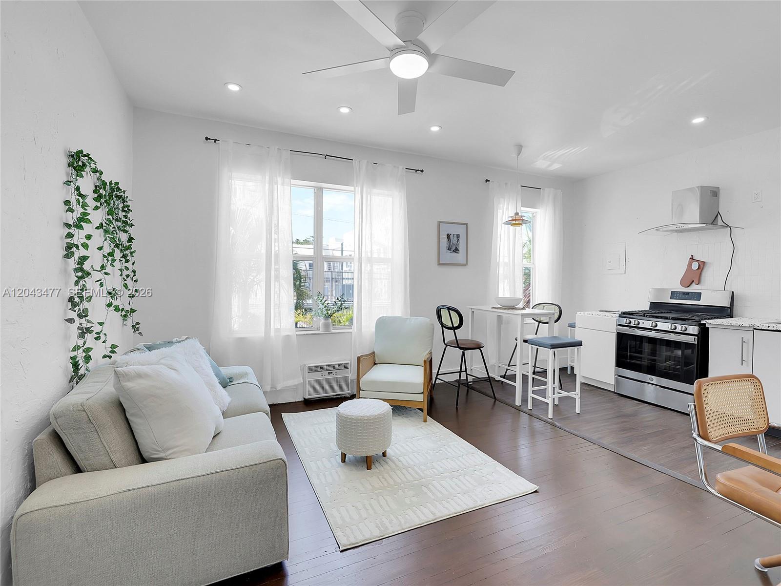 1618 Michigan Ave # 25, Miami Beach FL 33139 photo 2