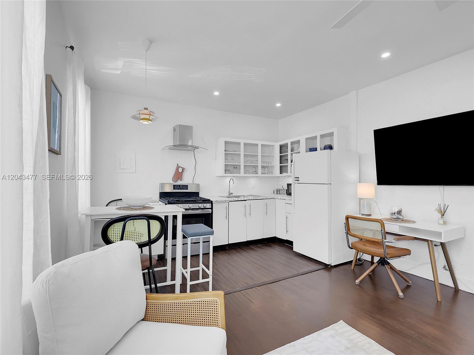 1618 Michigan Ave # 25, Miami Beach FL 33139 photo 3