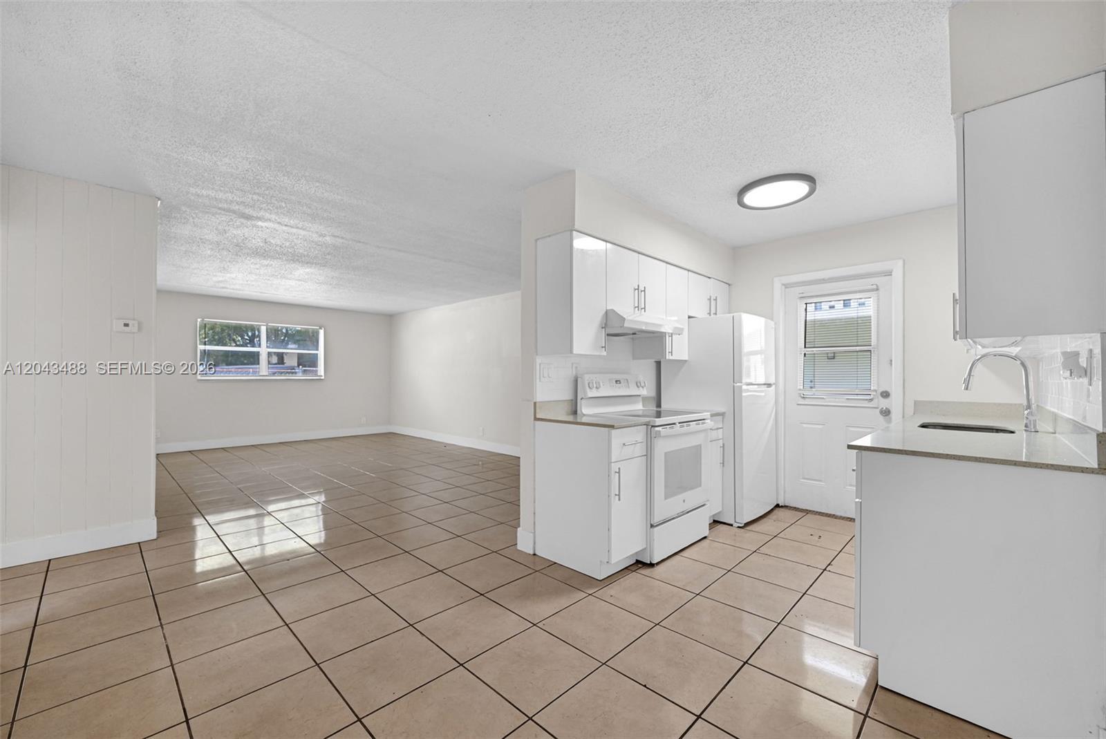 861 SW 74 TER # D, North Lauderdale FL 33068 photo 2