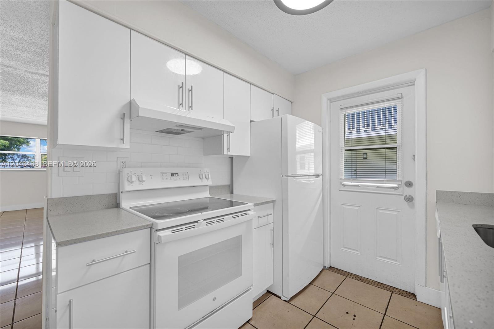 861 SW 74 TER # D, North Lauderdale FL 33068 photo 4