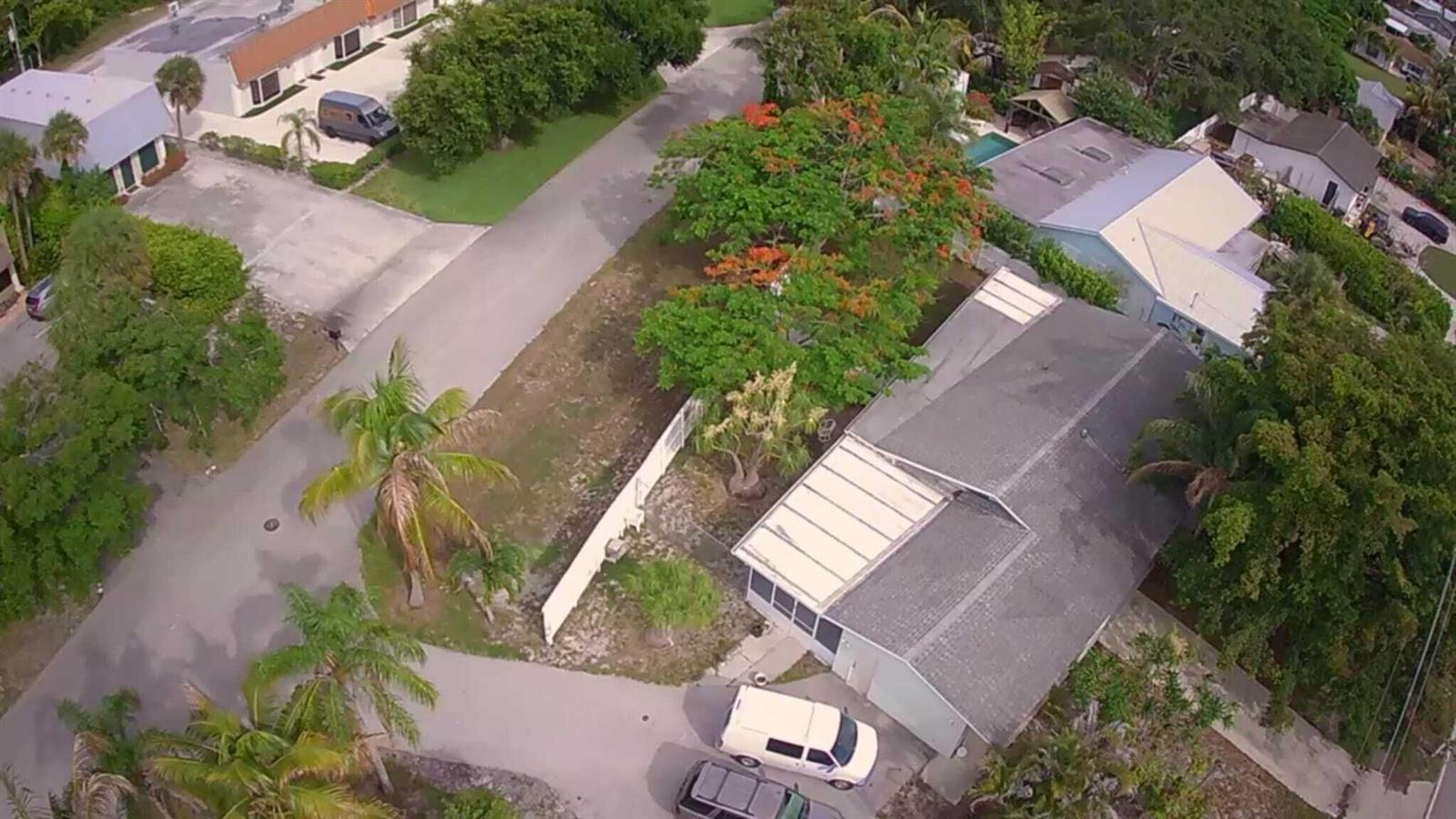 19930 Seabrook Road, Jupiter FL 33469 photo 3