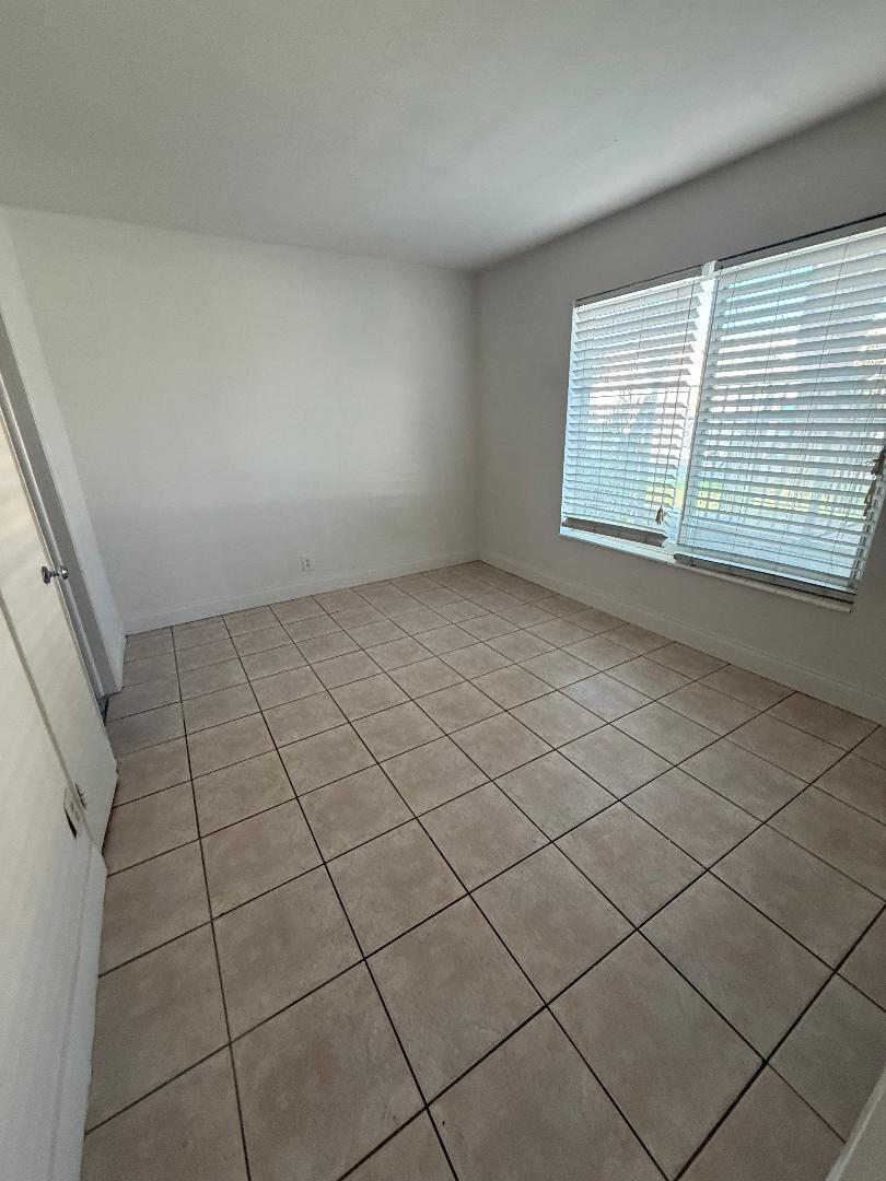 2317 NE 2nd Street # 1, Pompano Beach FL 33062 photo 2