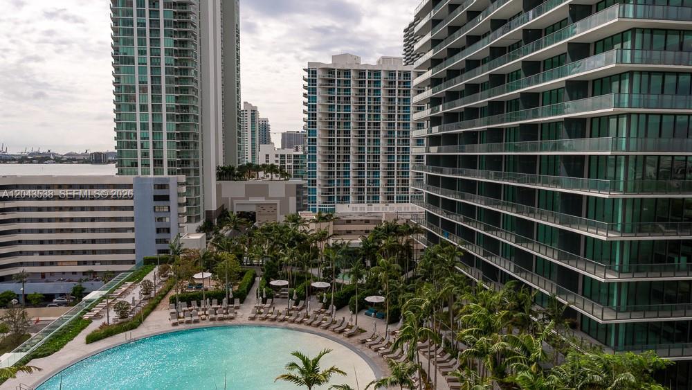 650 NE 32nd St # 1102, Miami FL 33137 photo 2