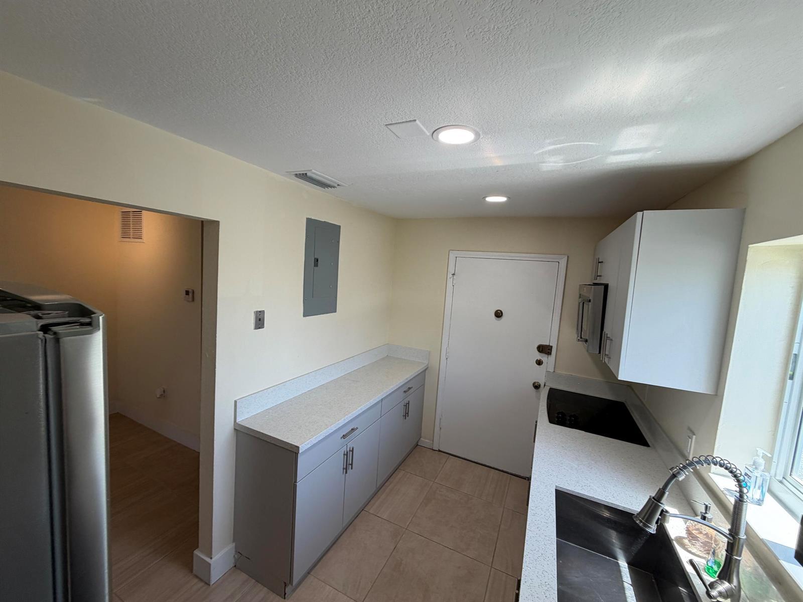 1020 94th Street # 403, Bay Harbor Islands FL 33154 photo 4