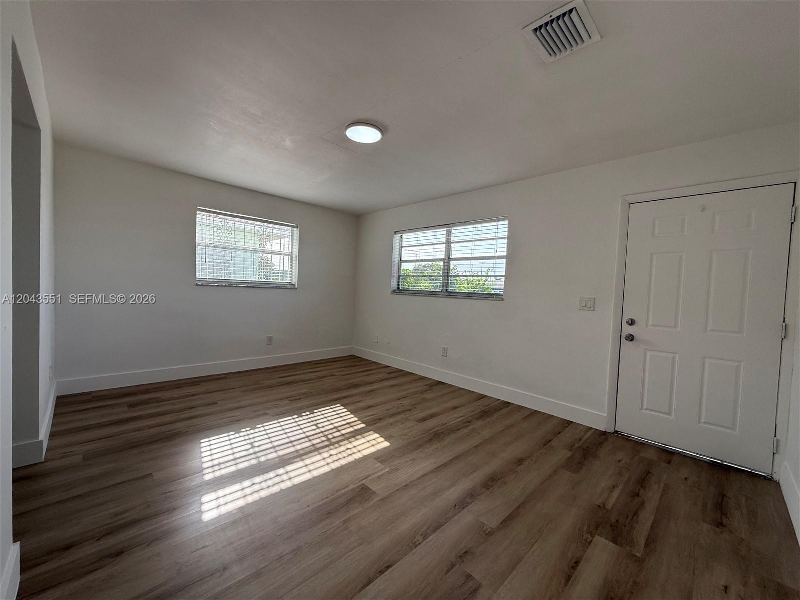 8860 SW 32nd st, Miami FL 33165 photo 5