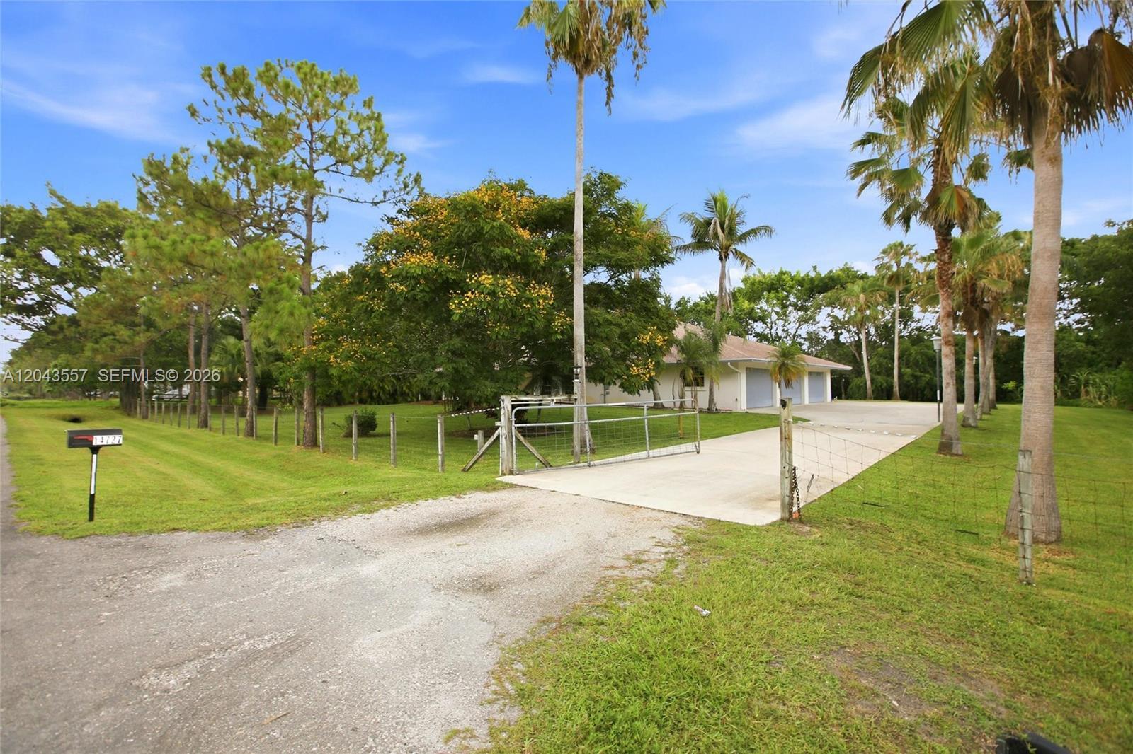 14727 N 94th St N, West Palm Beach FL 33412 photo 3