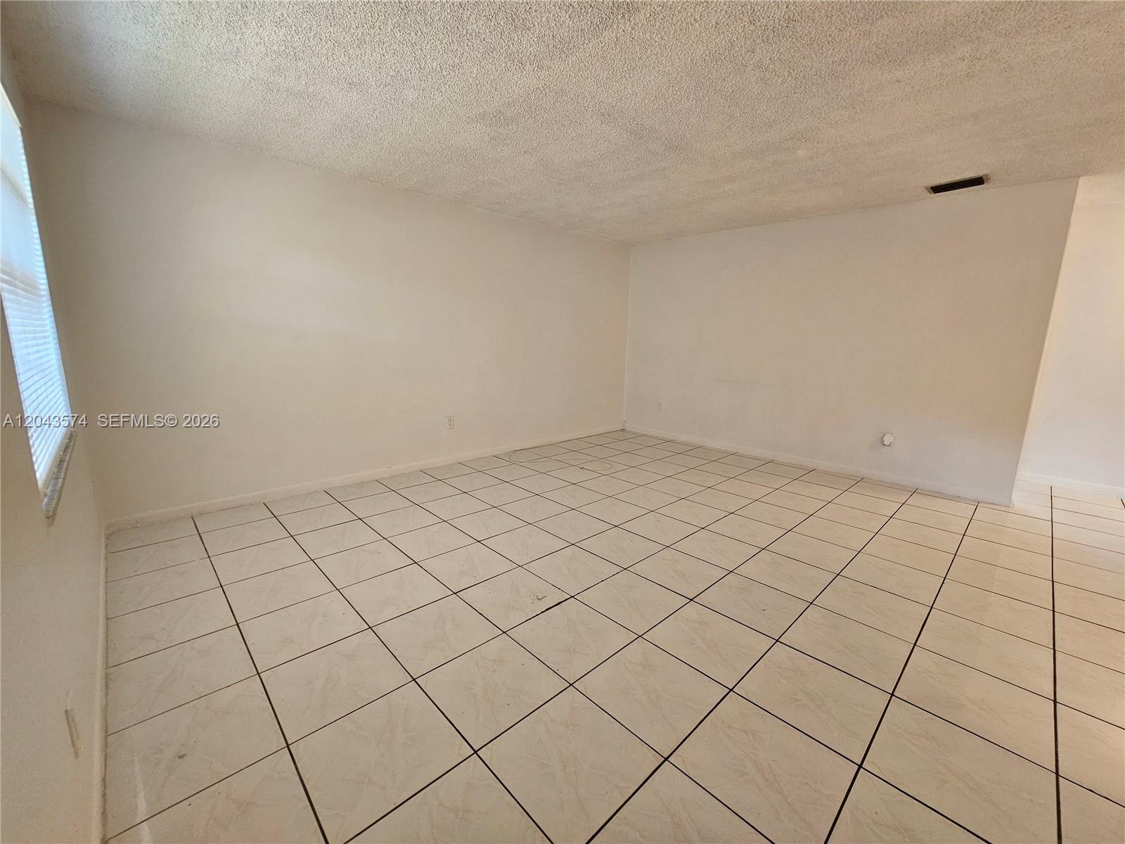 4621 SW 33rd Ave # 4, Dania Beach FL 33312 photo 2