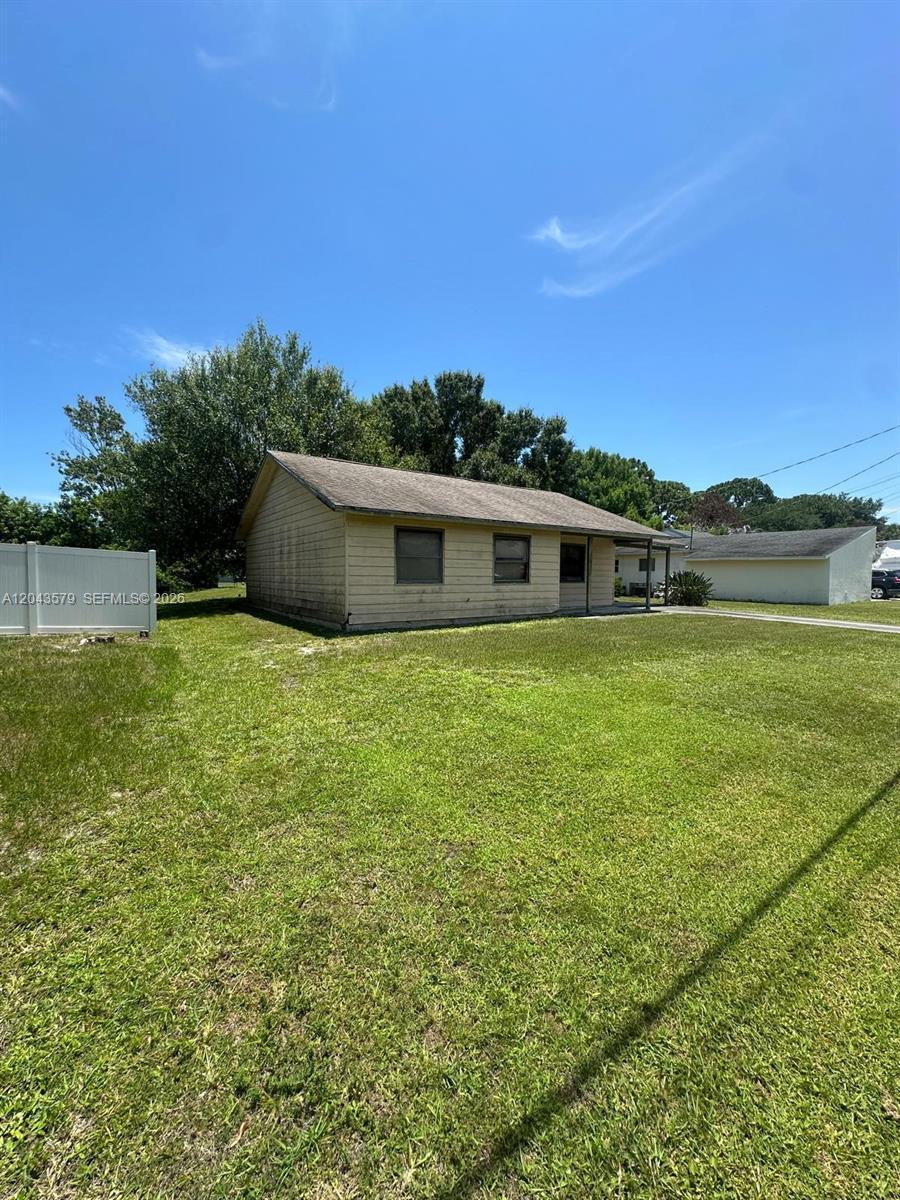 6100 Tangelo Dr, Fort Pierce FL 34982 photo 5