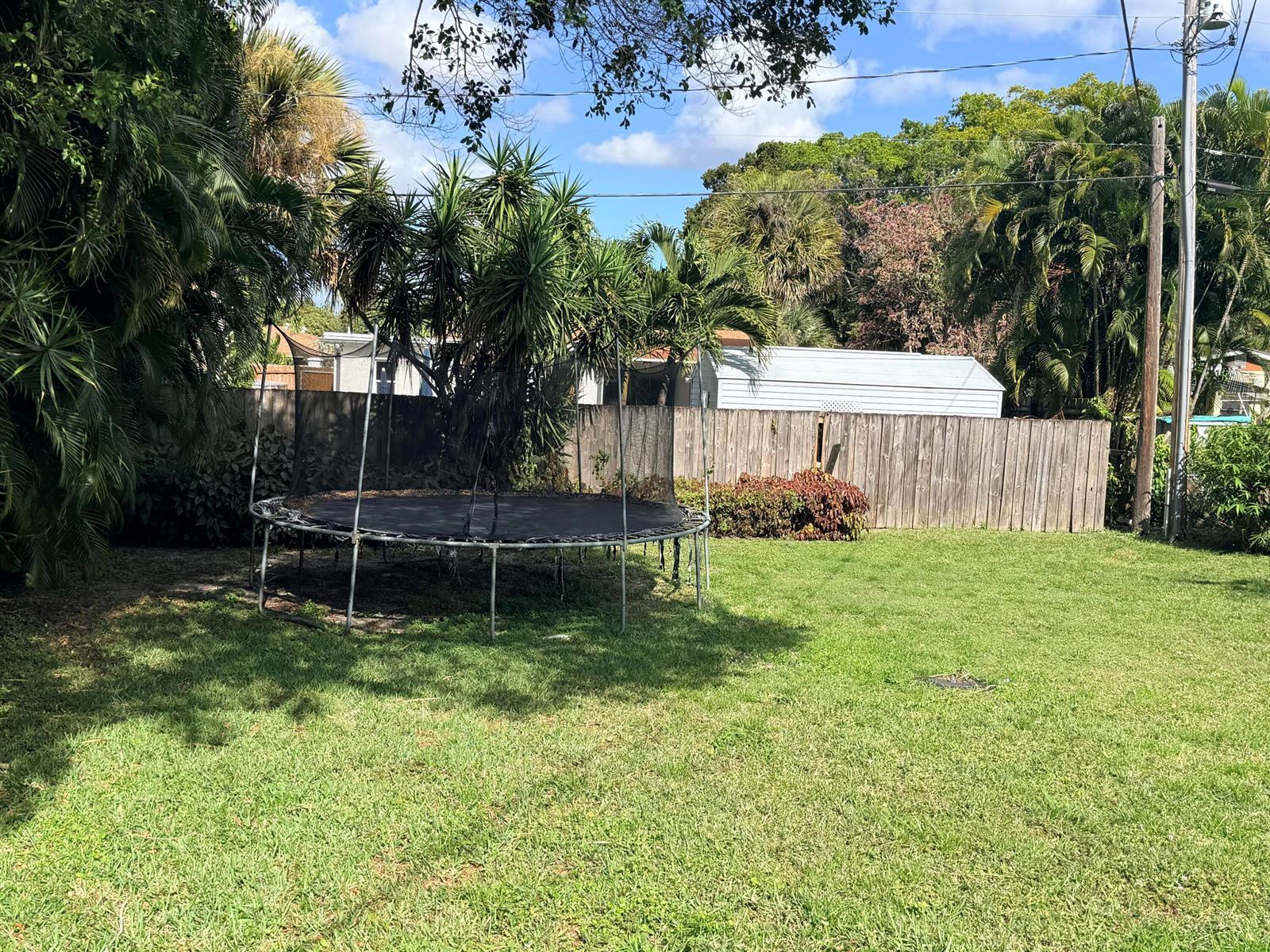 937 Upland Road, West Palm Beach FL 33401 photo 2