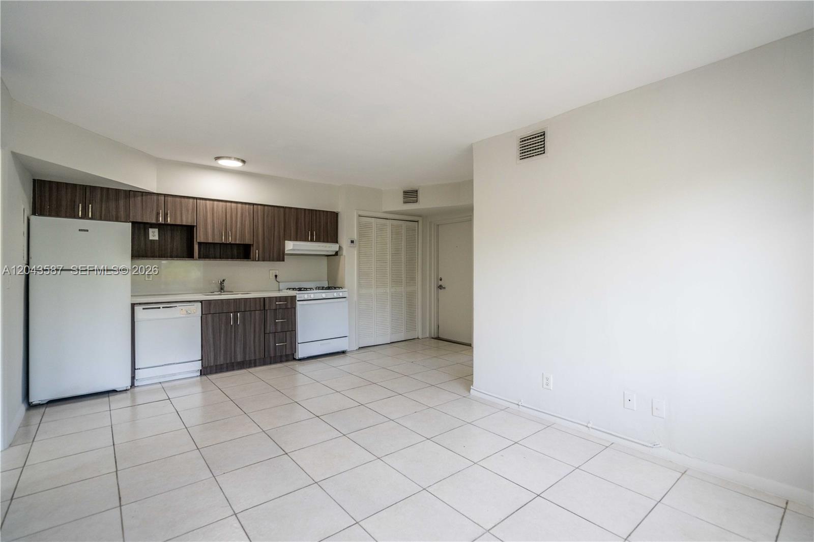 666 NE 80th St # 6, Miami FL 33138 photo 4