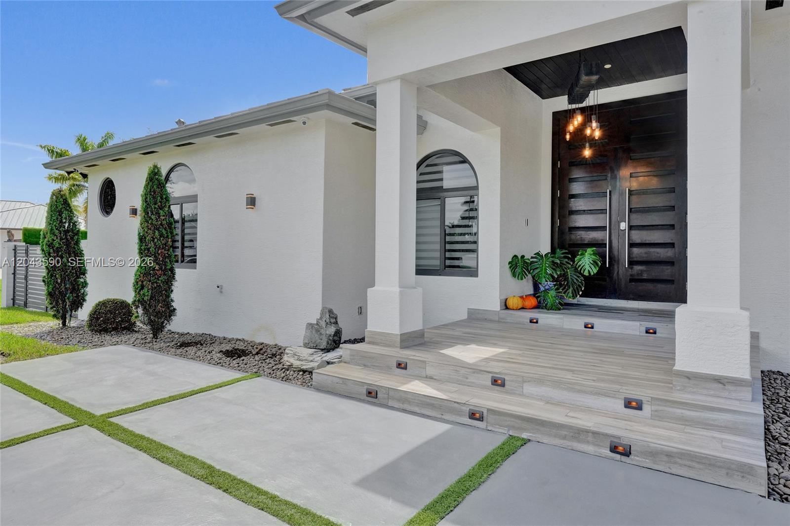 2600 SW 128th Ct, Miami FL 33175 photo 3