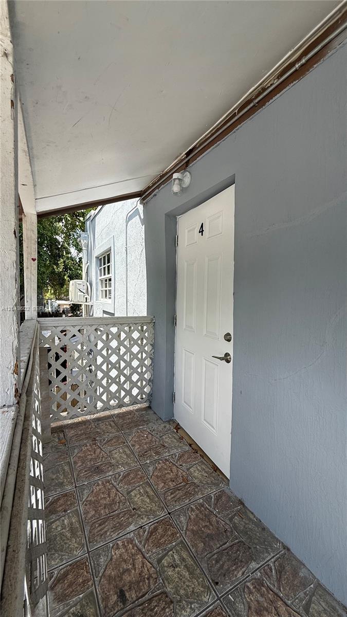 211 SW 10th Ave # 4, Miami FL 33130 photo 2