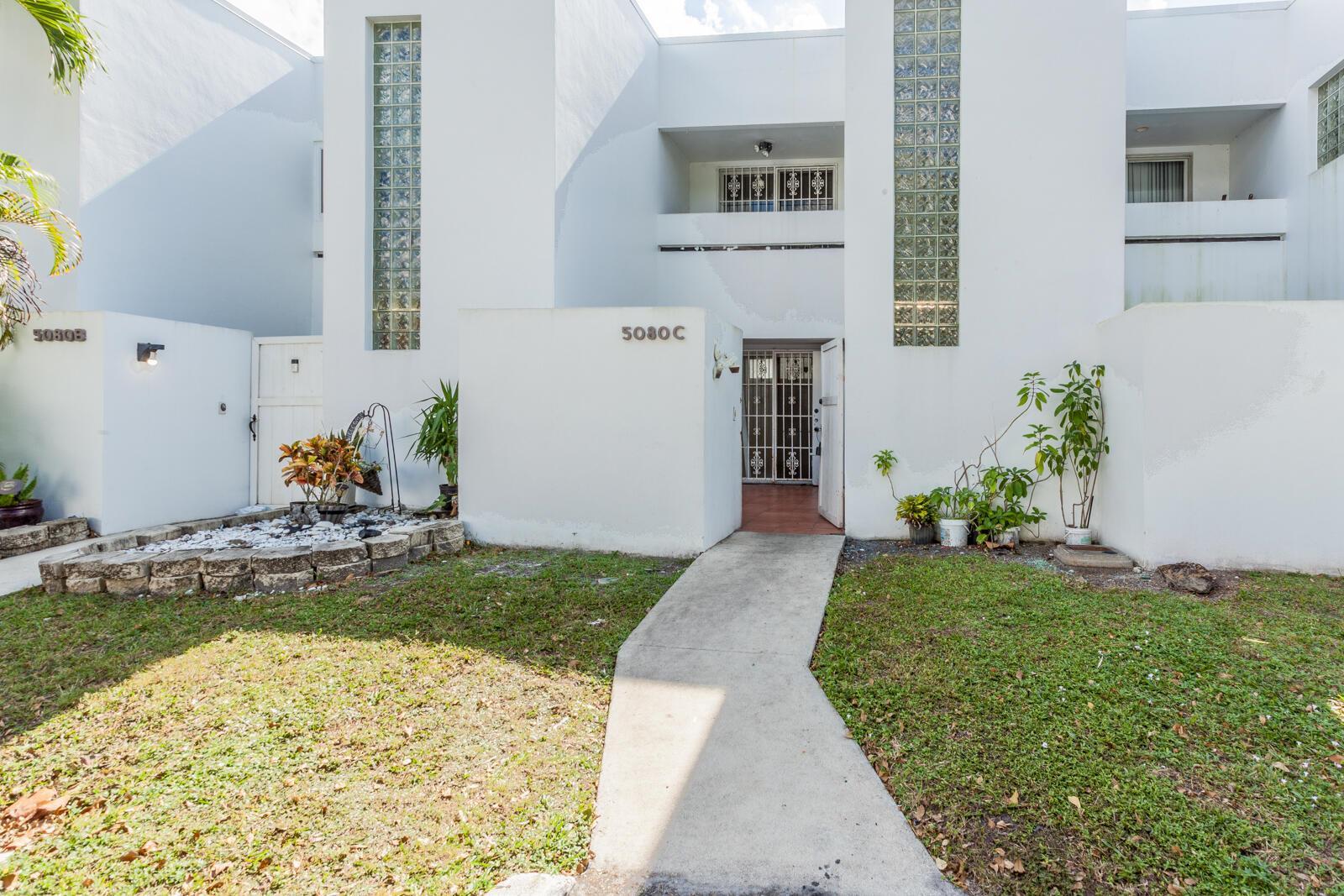 5080 C Elmhurst, West Palm Beach FL 33417
