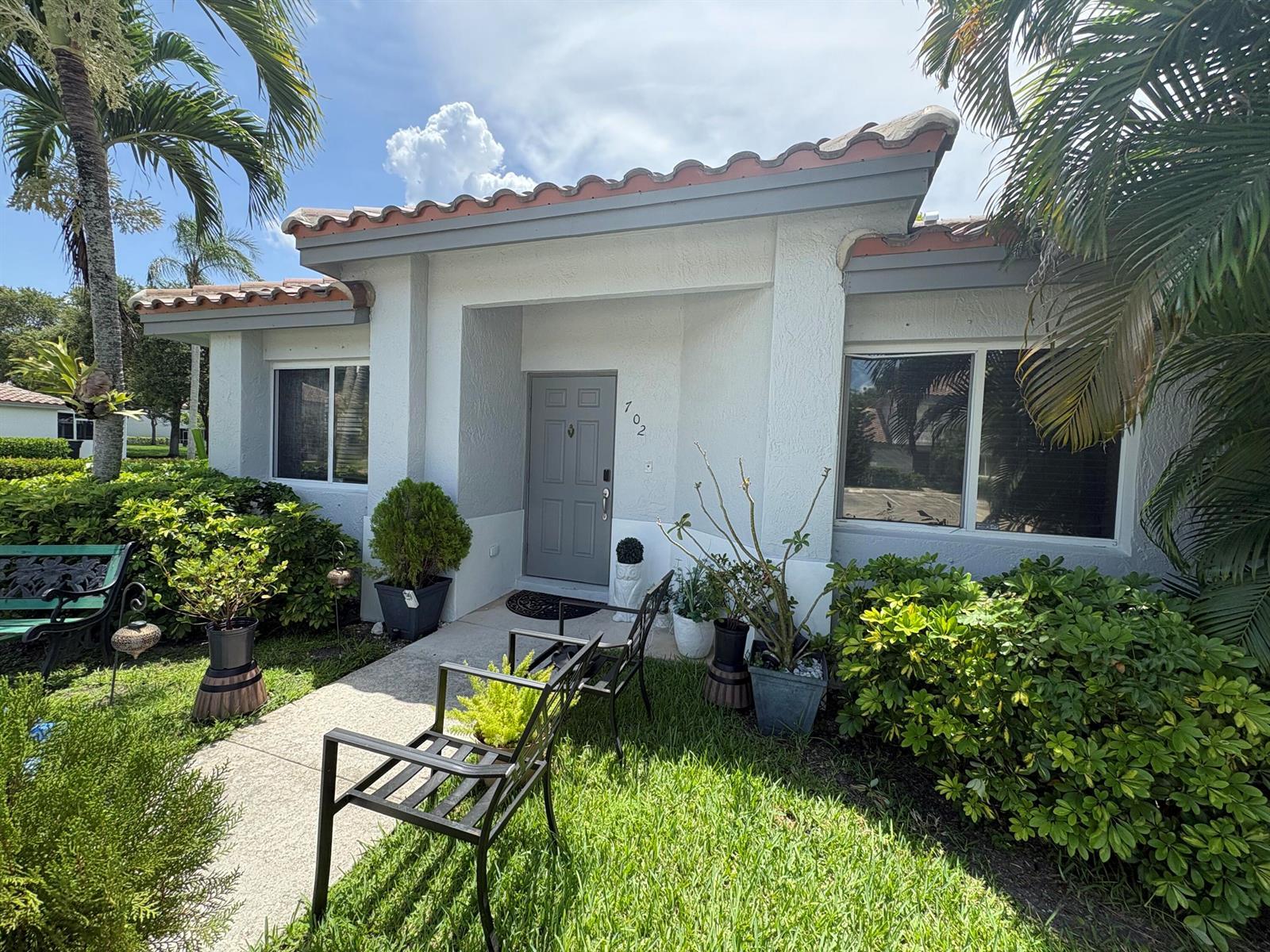 702 NW 208th Terrace, Pembroke Pines FL 33029 photo 3