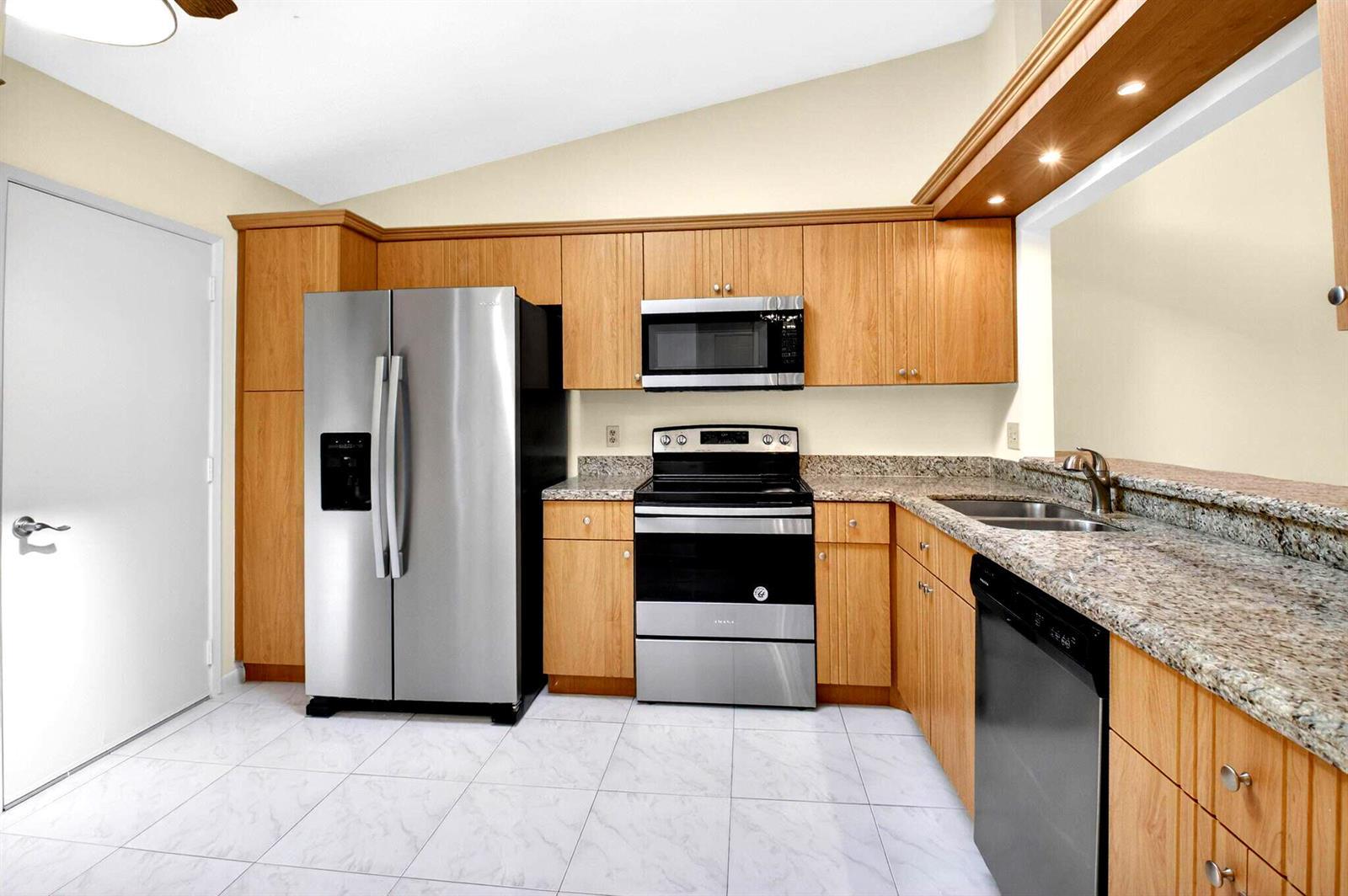 10938 Roebelini Palm Court # B, Boynton Beach FL 33437 photo 4