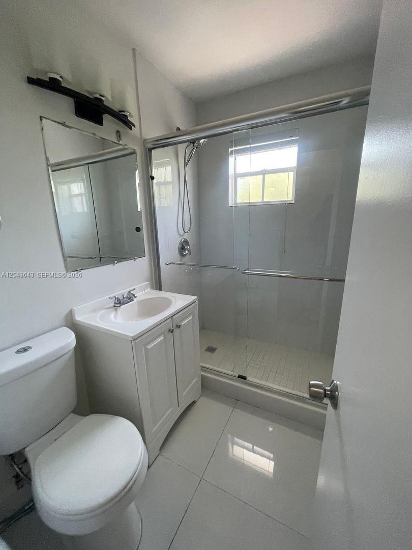 3270 W Trade Ave # 14, Miami FL 33133 photo 5