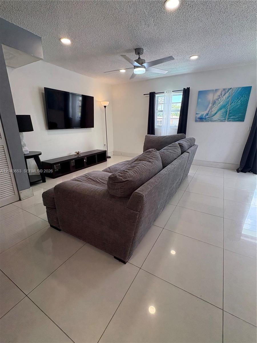 3862 NE 171st St # C, North Miami Beach FL 33160 photo 4