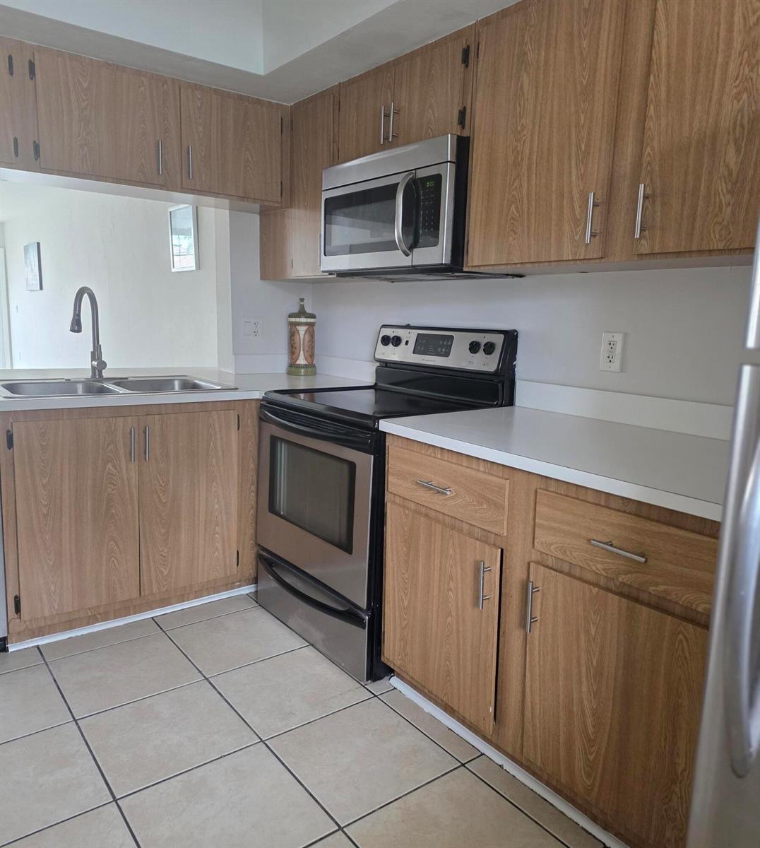 1503 Palm Beach Trace Drive, Royal Palm Beach FL 33411 photo 2