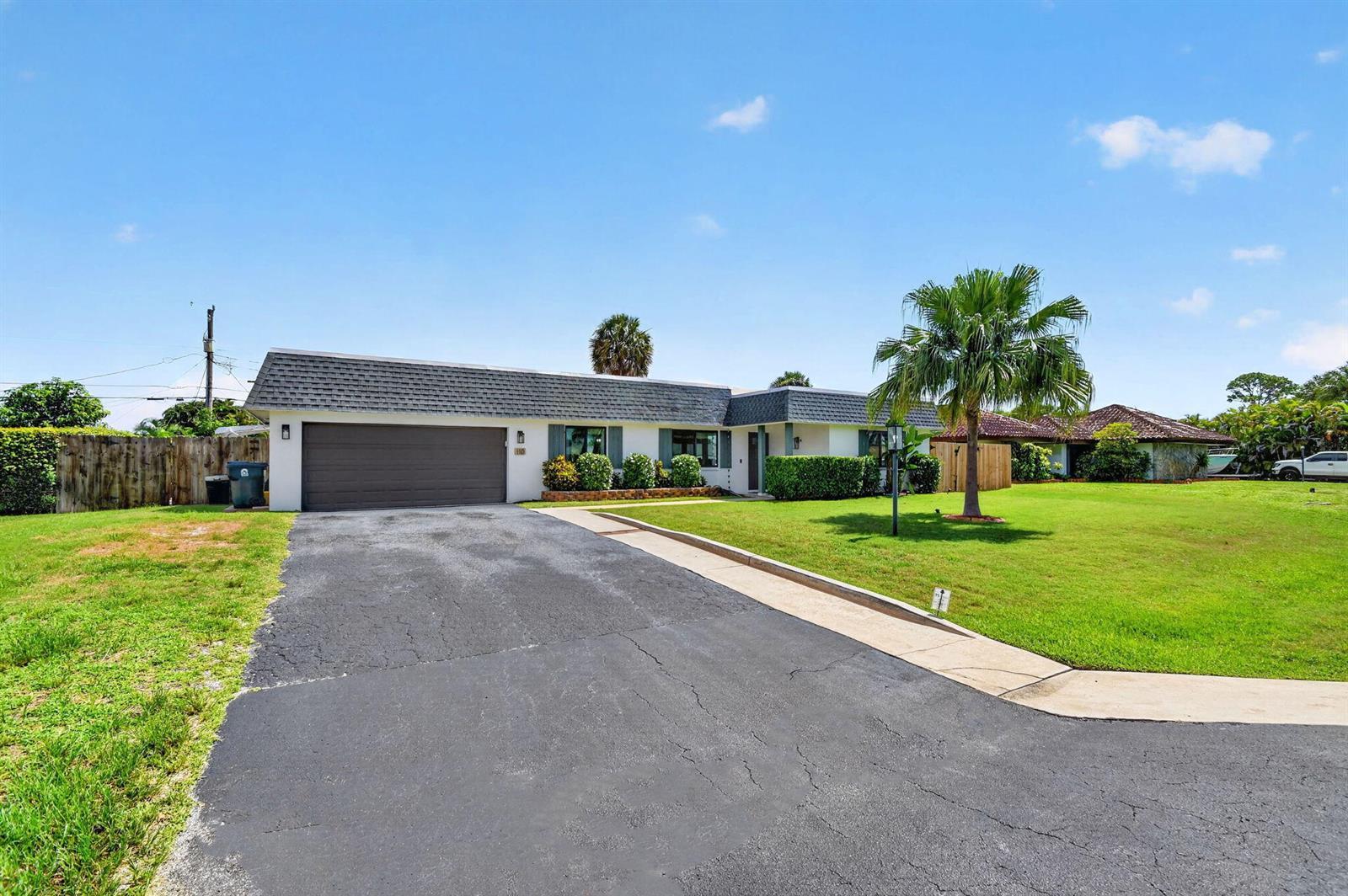 110 W Coconut Drive, Lake Worth FL 33467 photo 2