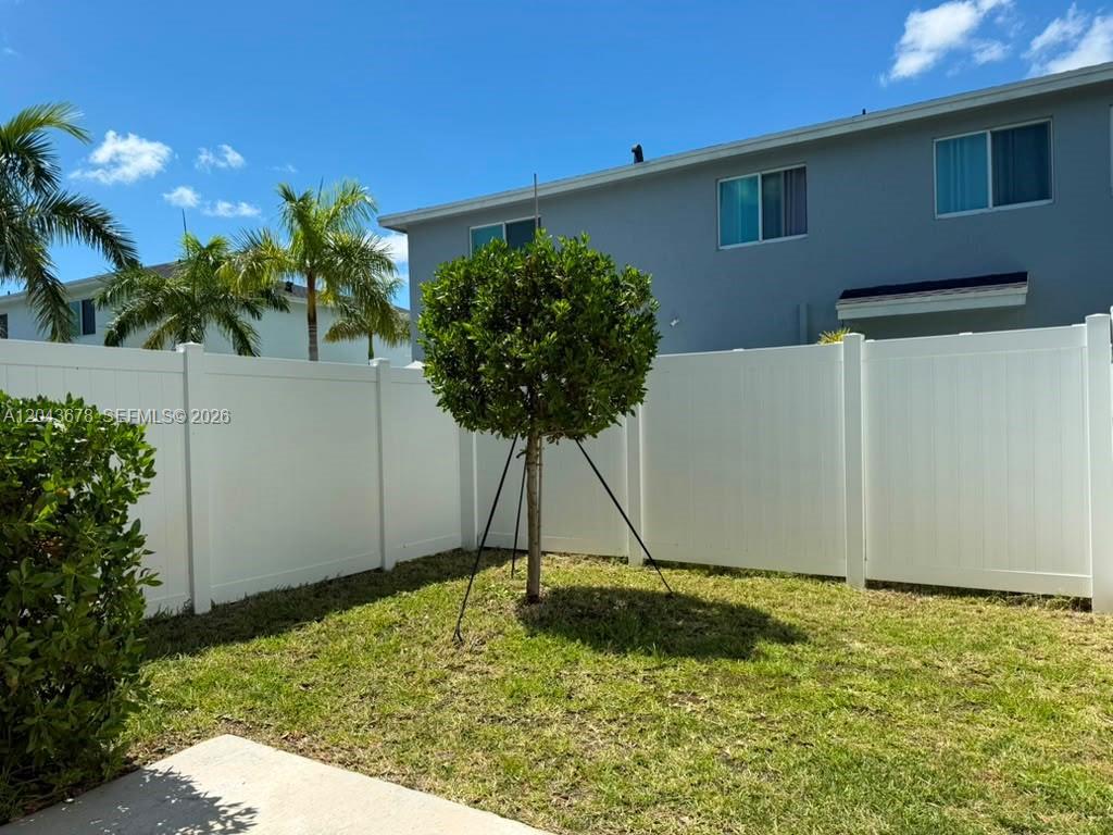 1057 NW 5th St # 1057, Florida City FL 33034 photo 5