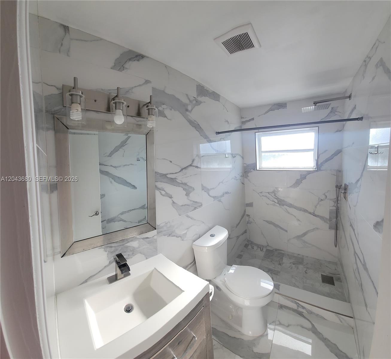 1700 Cleveland St # 203, Hollywood FL 33020 photo 5