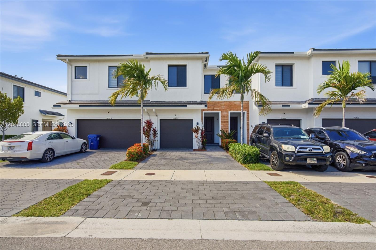 10921 SW 232nd Ter, Homestead FL 33032