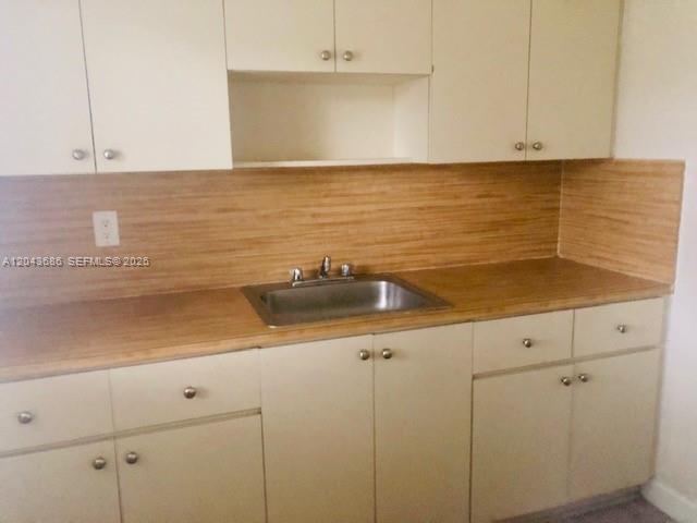 1008 E Ponce De Leon Blvd # 3, Coral Gables FL 33134 photo 3
