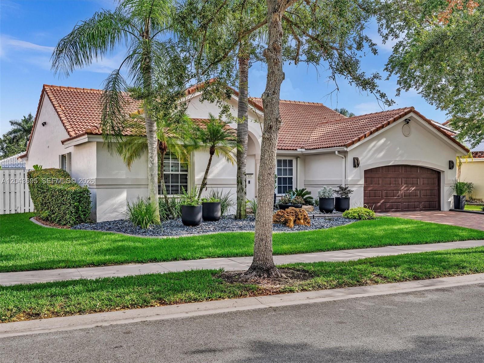 639 Verona Pl, Weston FL 33326 photo 5