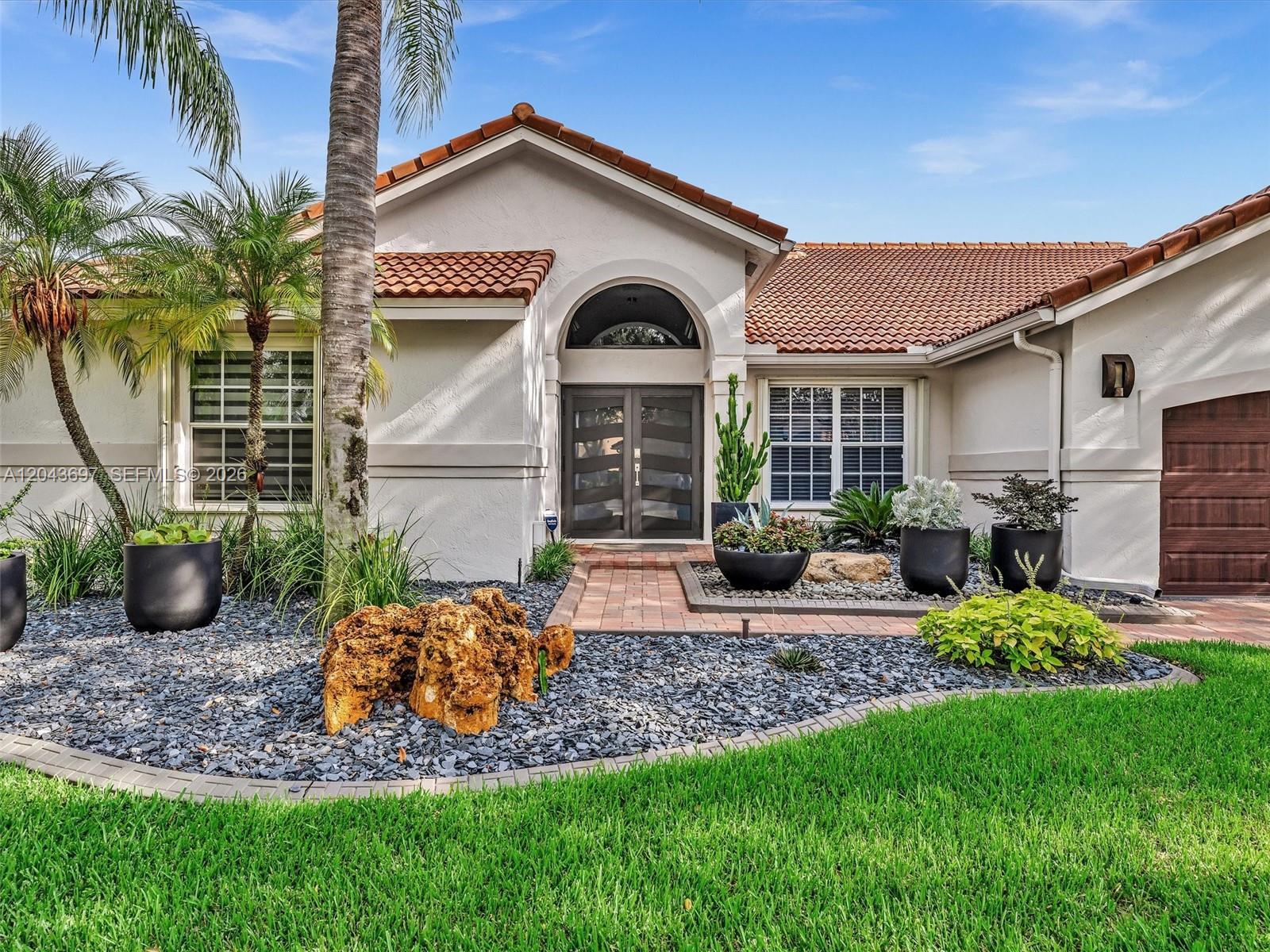 639 Verona Pl, Weston FL 33326 photo 3