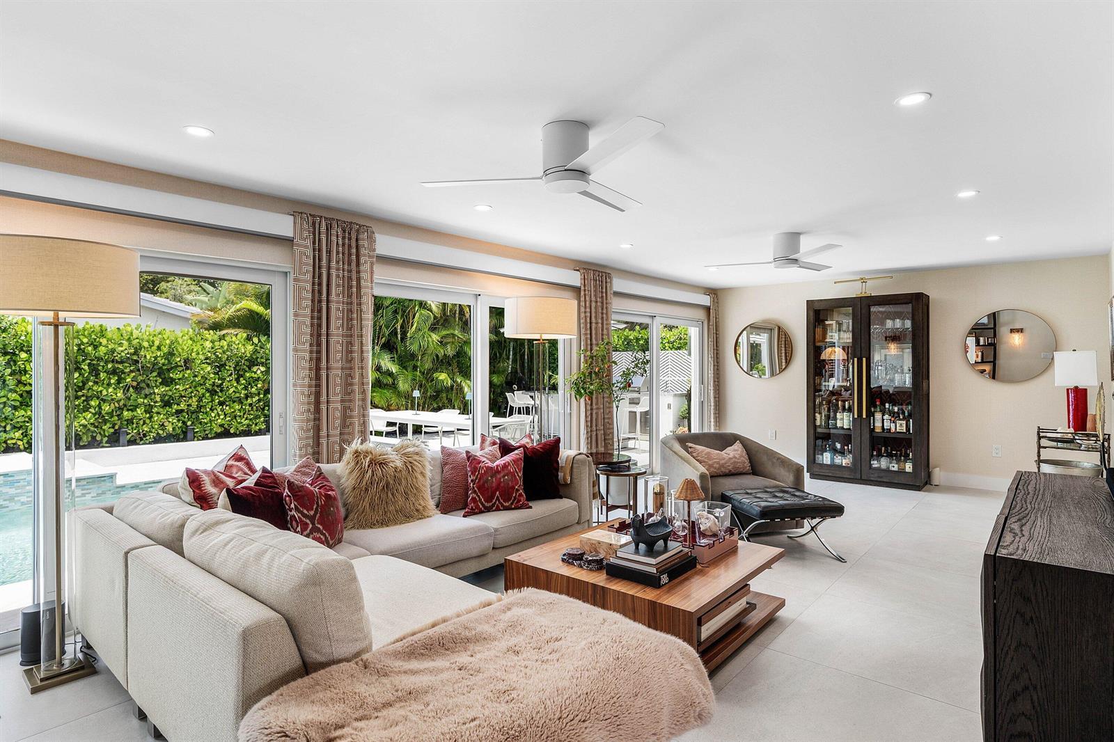 3481 NE 18th Avenue, Oakland Park FL 33306 photo 4