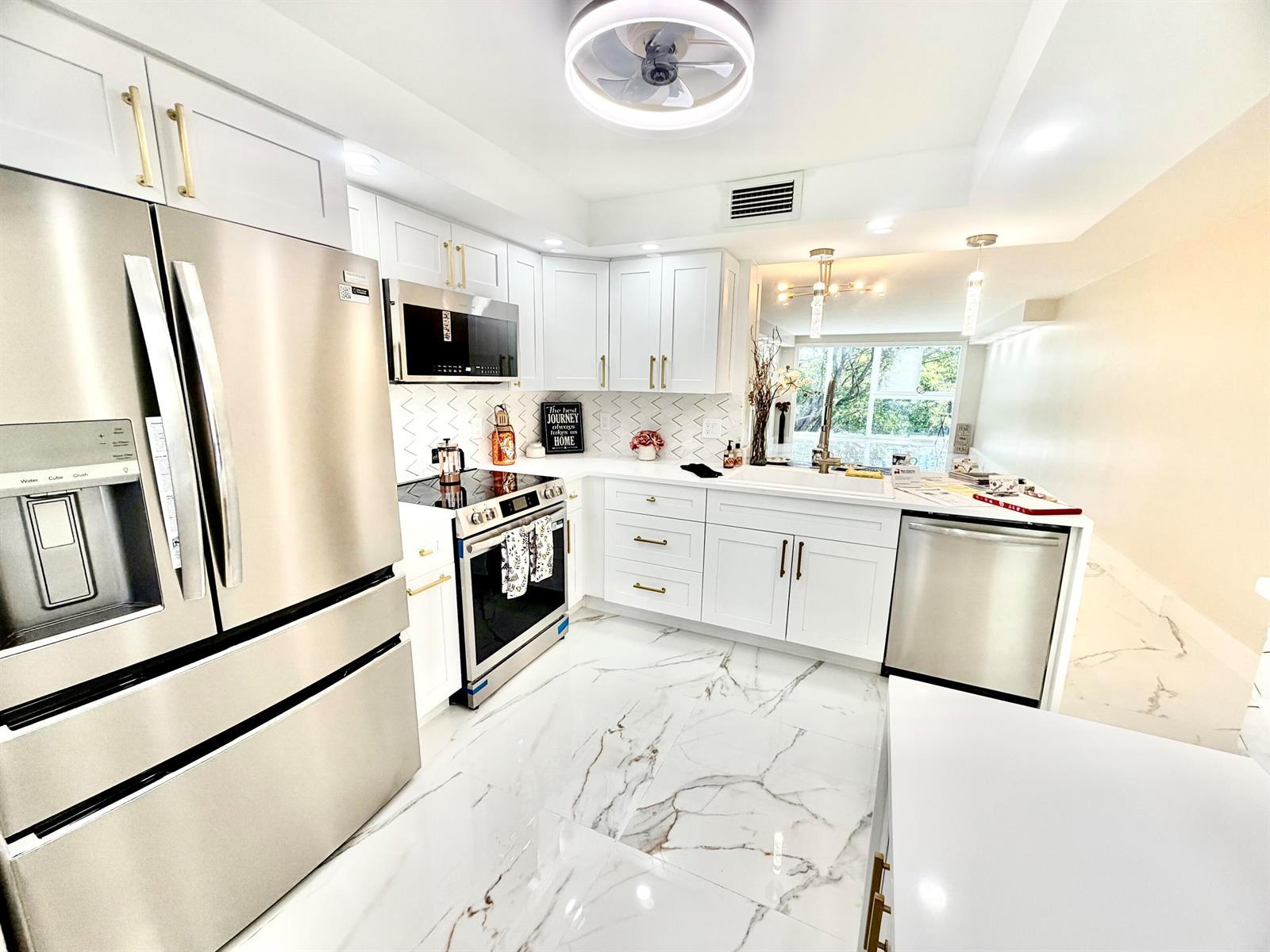 2005 Granada Drive # B3, Coconut Creek FL 33066 photo 3