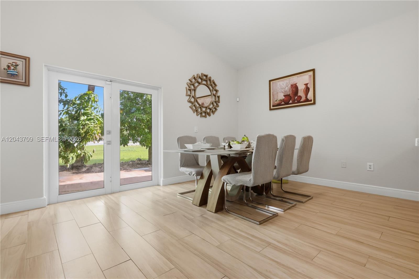 610 SE 12th Ter, Homestead FL 33033 photo 5