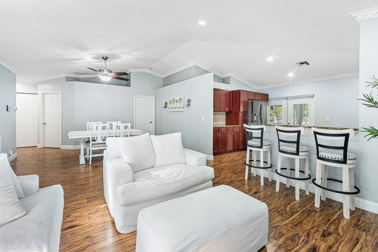 5418 Club Circle, Haverhill FL 33415