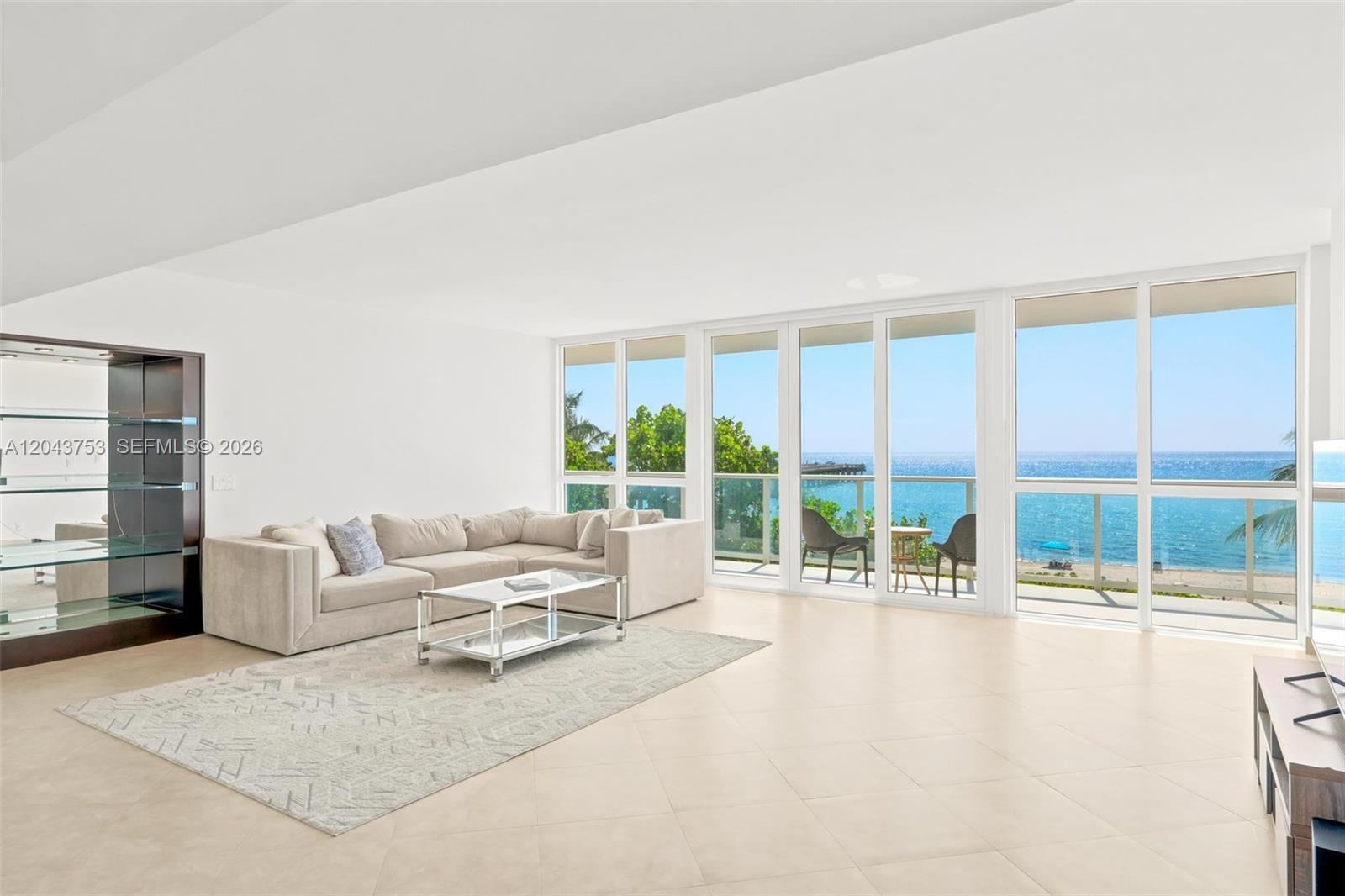 16485 Collins Ave, Sunny Isles Beach FL 33160 photo 2