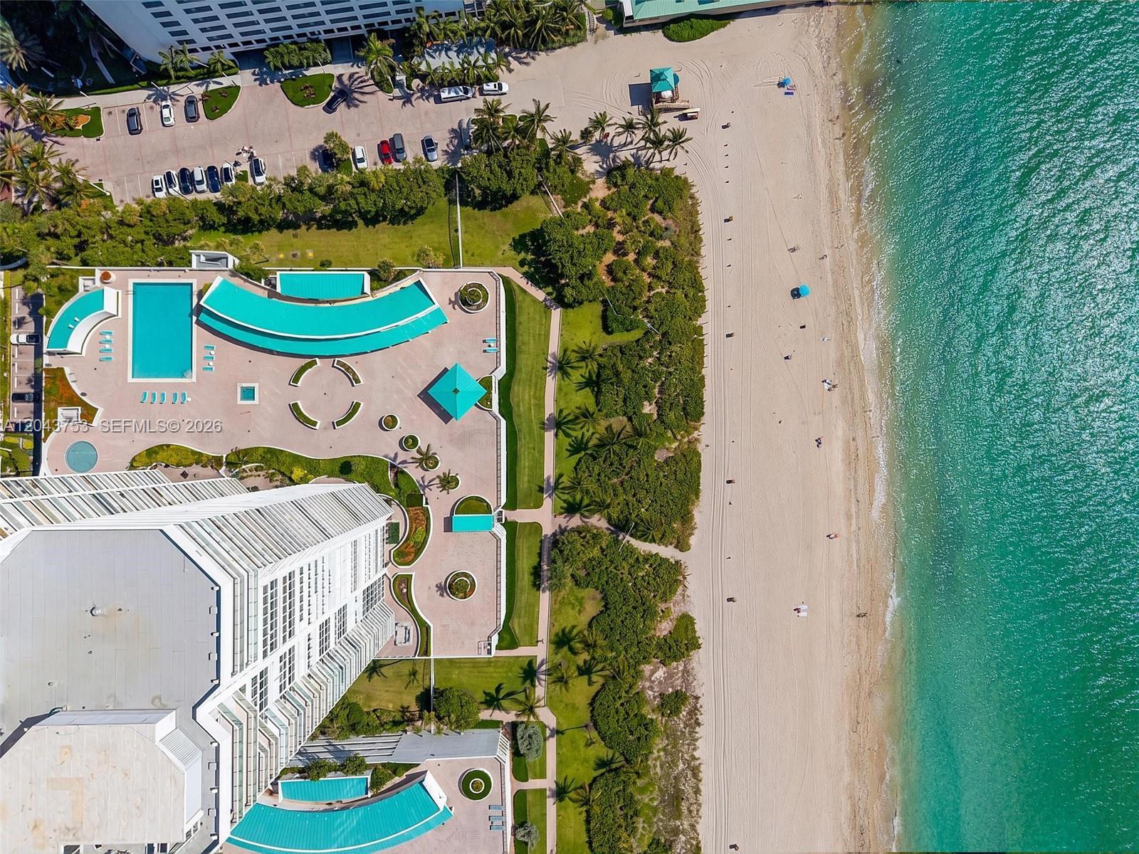 16485 Collins Ave, Sunny Isles Beach FL 33160 photo 5