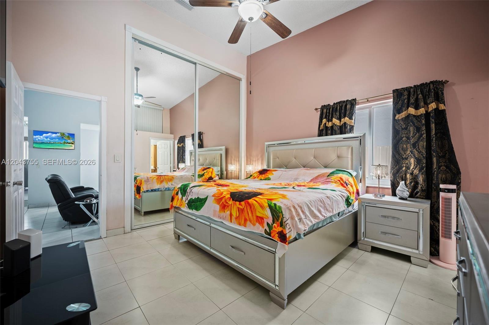 7581 W 29th Way, Hialeah FL 33018 photo 3
