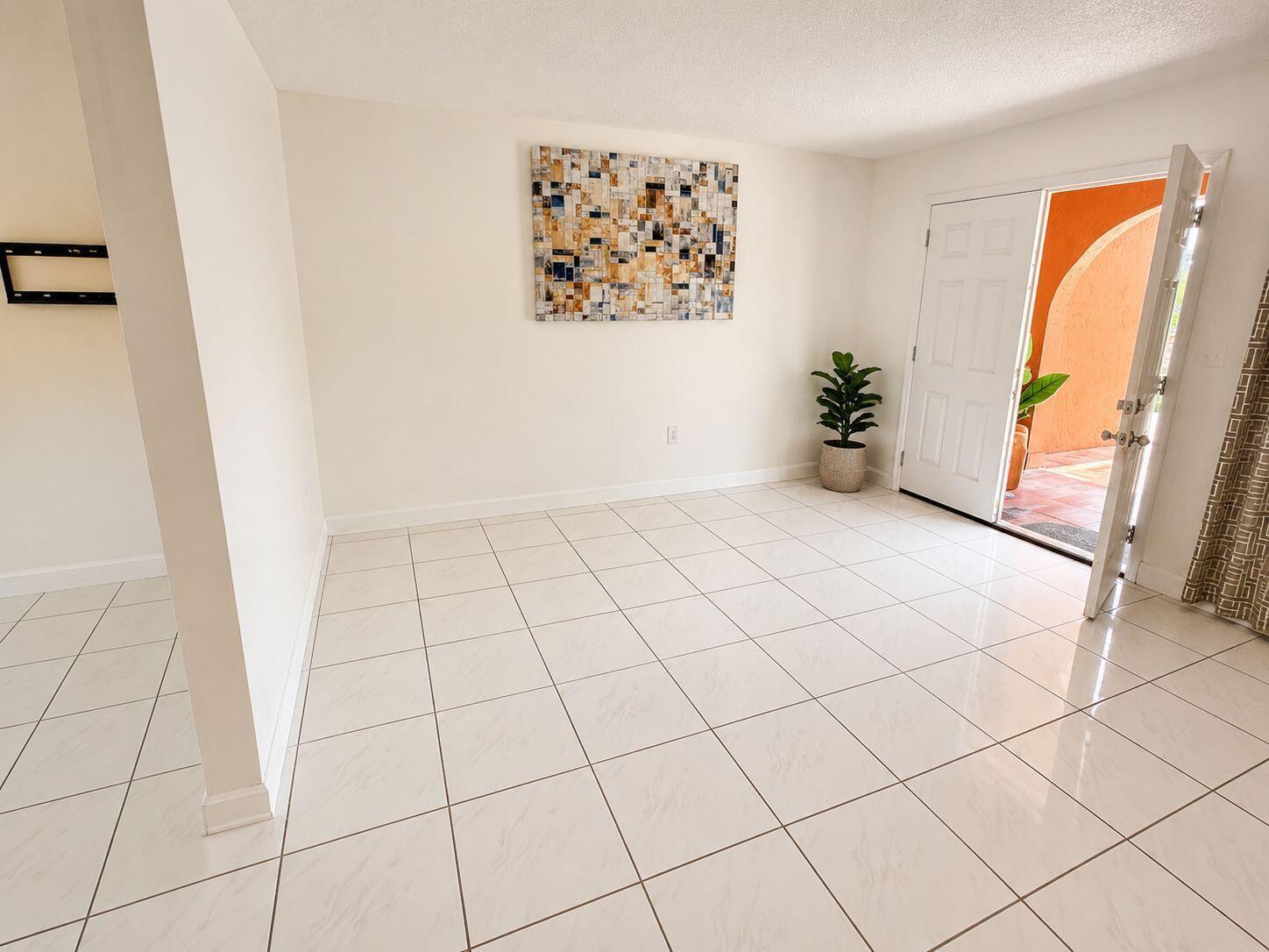 4210 W 10th Court, Hialeah FL 33012 photo 3