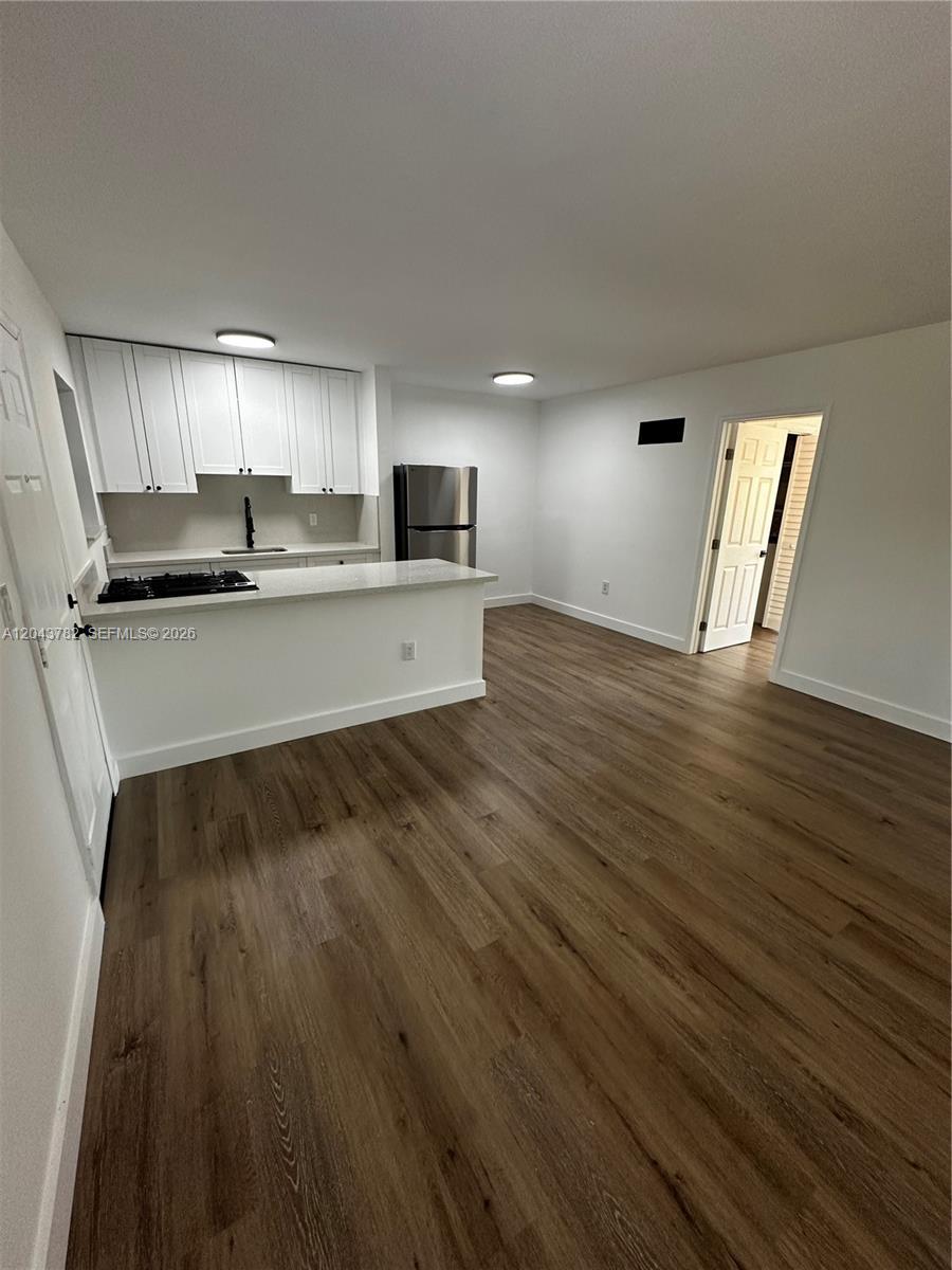 1255 W 49th Pl # E205, Hialeah FL 33012 photo 2