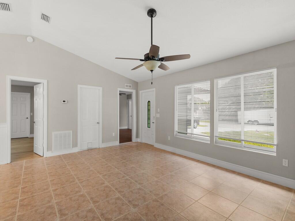 5612 Deleon Avenue, Fort Pierce FL 34951 photo 4