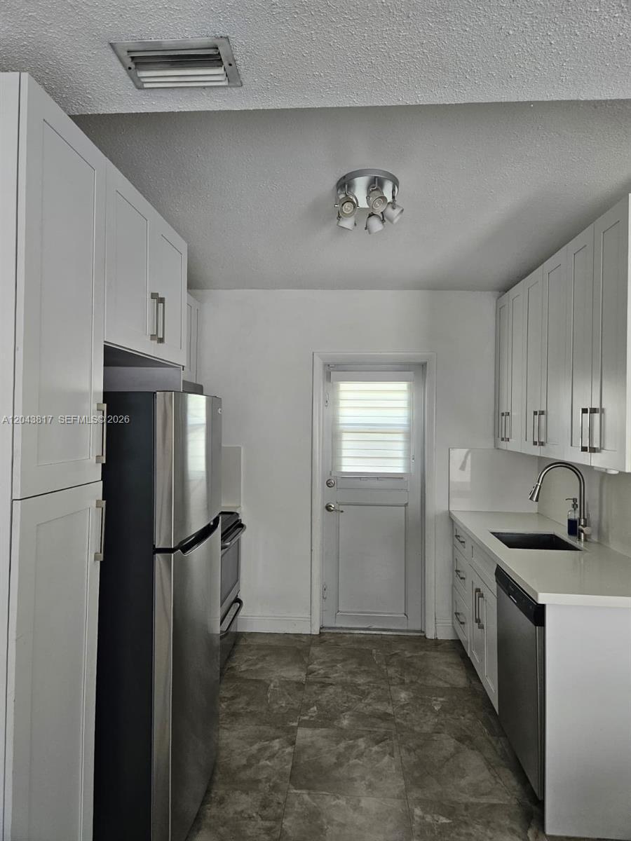 11000 SW 219th St, Miami FL 33170 photo 2