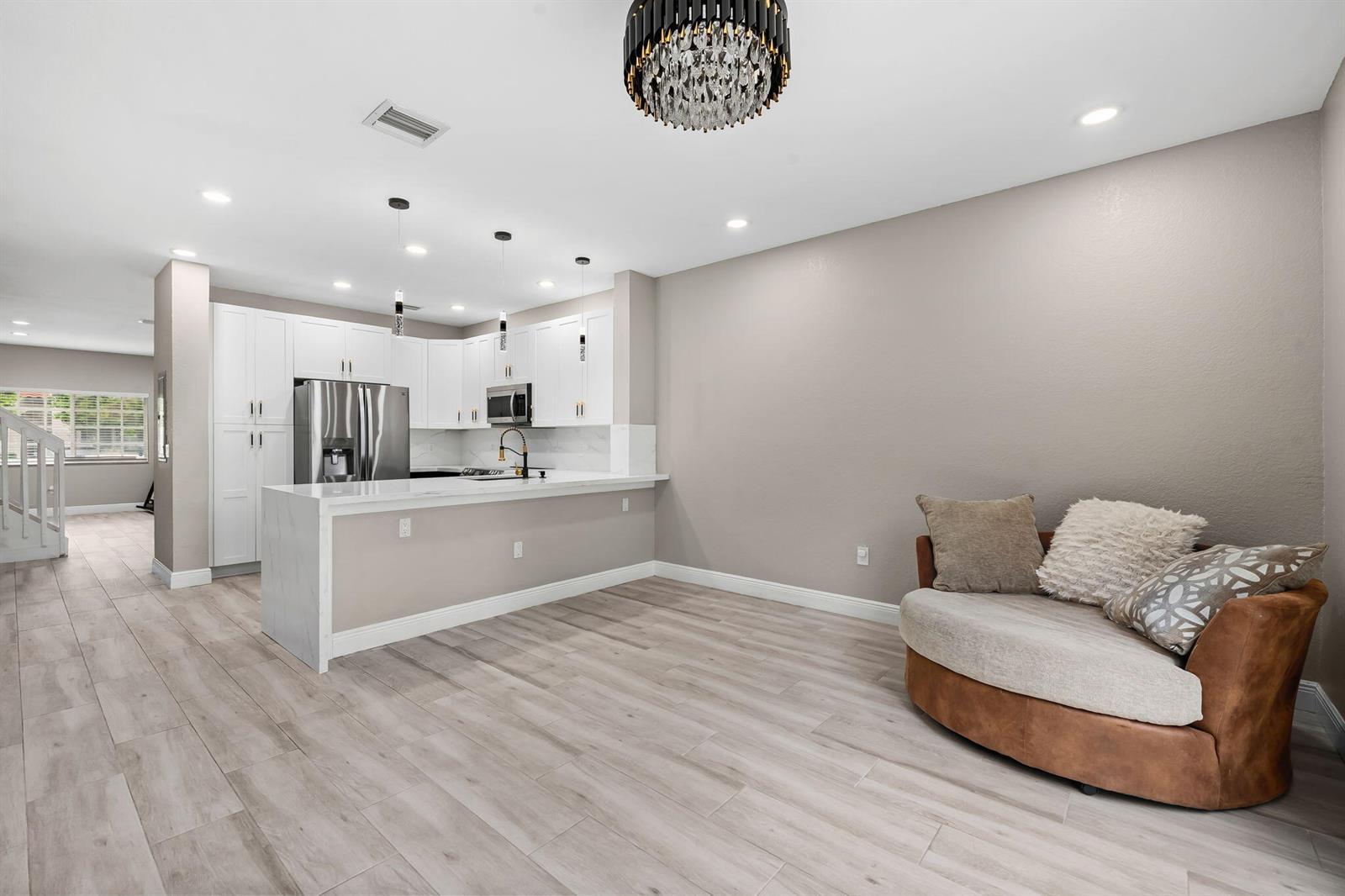 7920 Catalina Circle, Tamarac FL 33321 photo 4