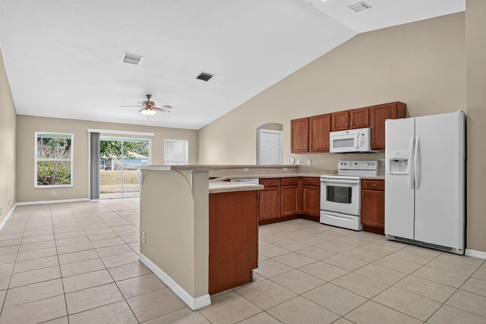 522 SW Mccomb Avenue, Port St. Lucie FL 34953 photo 2