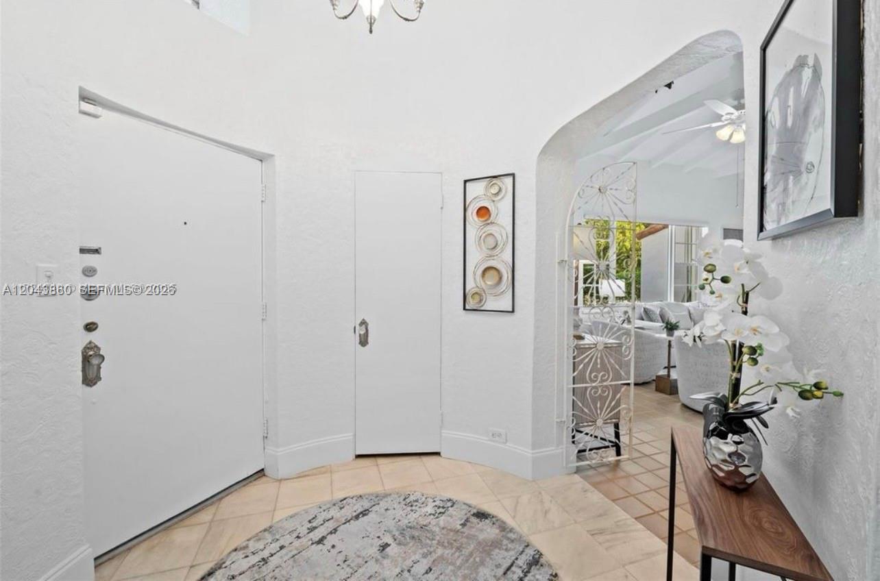 1056 Harrison St, Hollywood FL 33019 photo 3