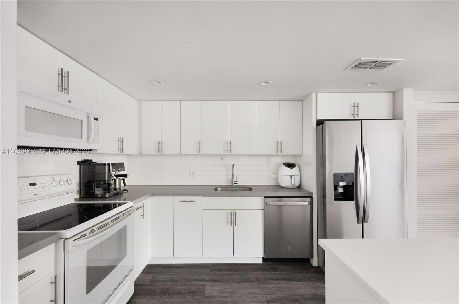 150 SE 25th Rd # 2J, Miami FL 33129 photo 5