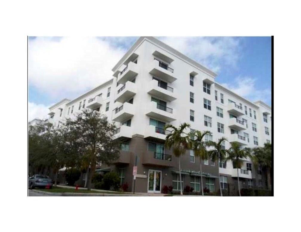 2421 NE 65th Street # 205, Fort Lauderdale FL 33308