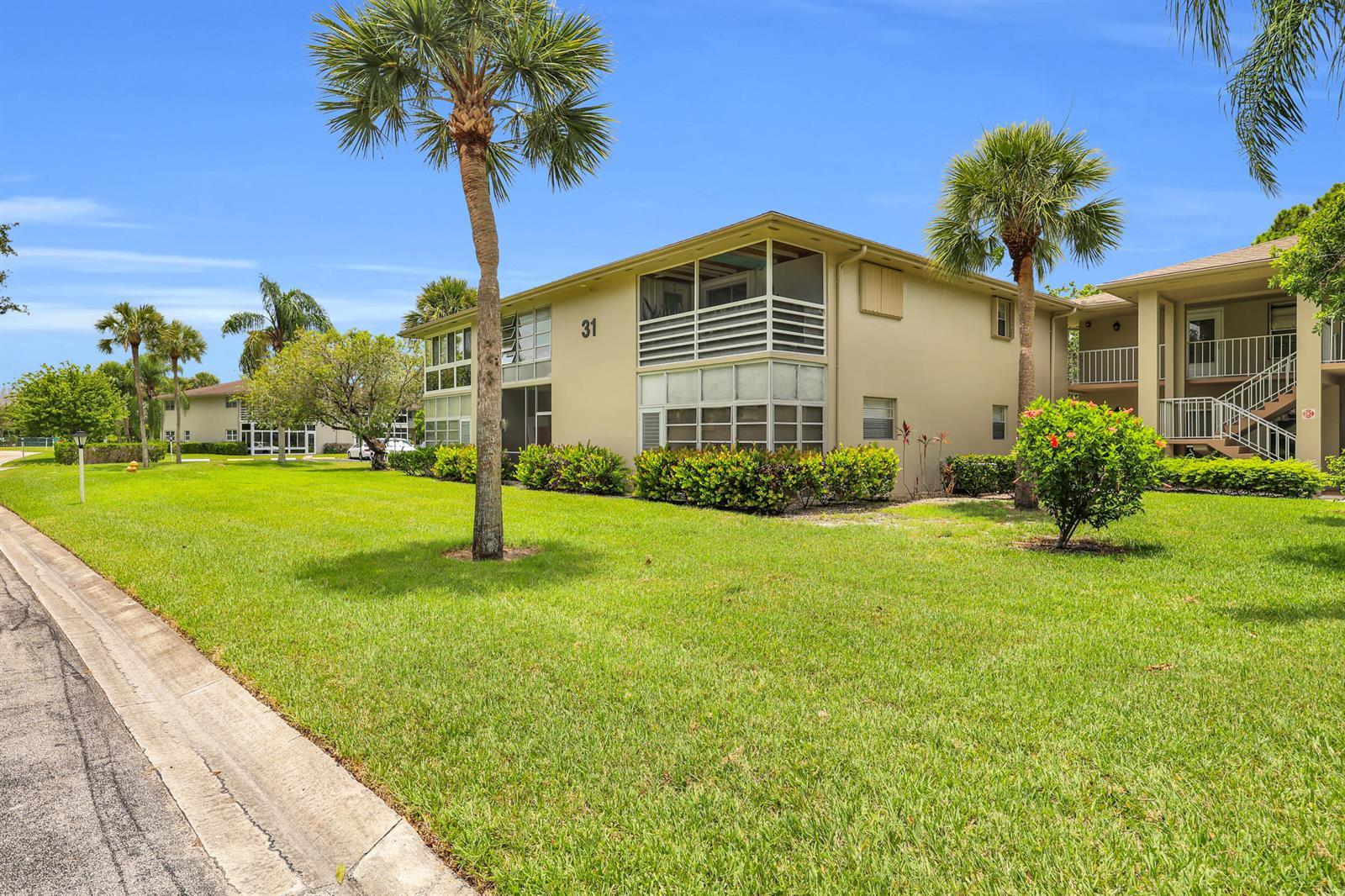 31 Lake Vista Trail # 205, Port St. Lucie FL 34952 photo 2